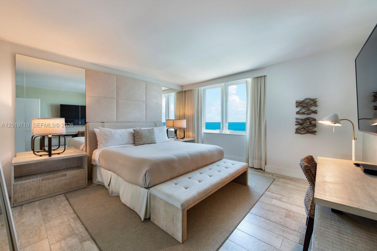 102 24th St , Unit 1012, Miami Beach, FL 33139 Photo