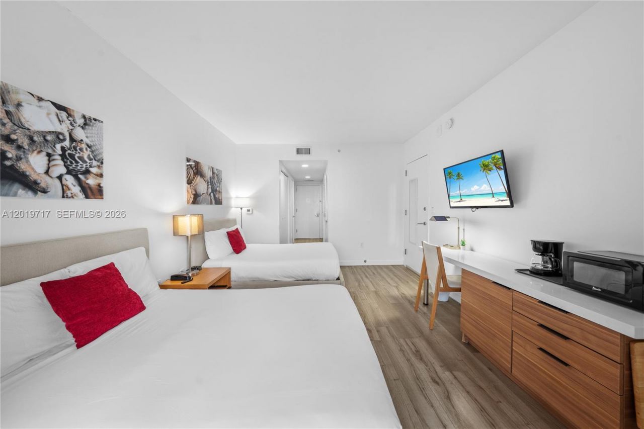 2602 E Hallandale Beach Blvd, Unit R703, Hallandale Beach, FL 33009 Photo