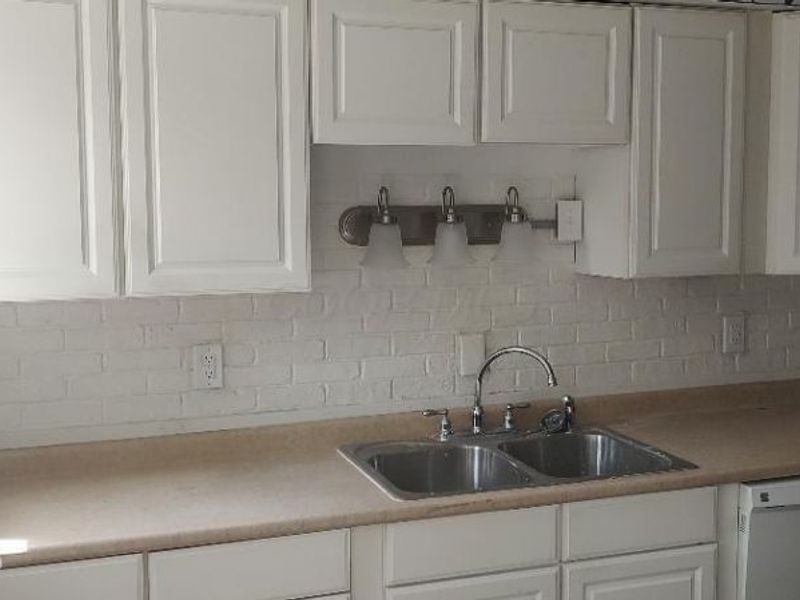 5459 Rockwood Court , Unit R24, Columbus, OH 43229 Photo 2