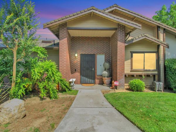 762 E Milgeo Ave, Ripon, CA 95366