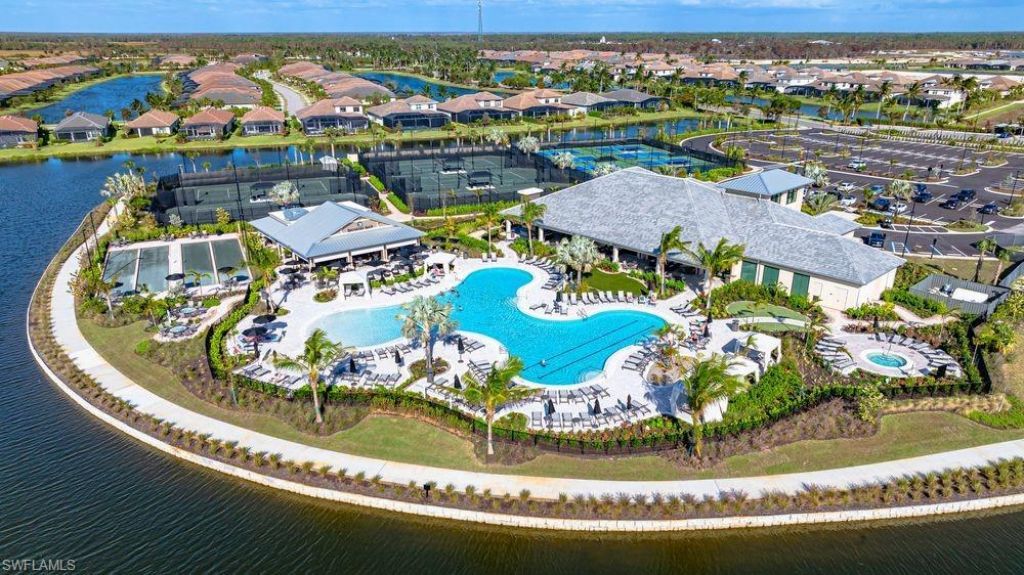 15328 Lucerna St , Unit 202, Naples, FL 34114 Photo