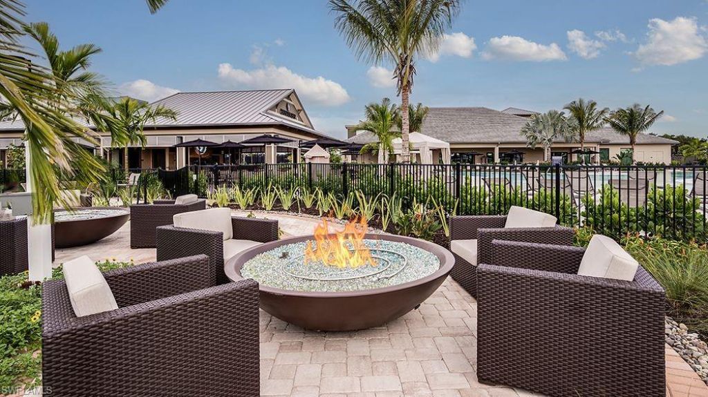 15328 Lucerna St , Unit 202, Naples, FL 34114 Photo