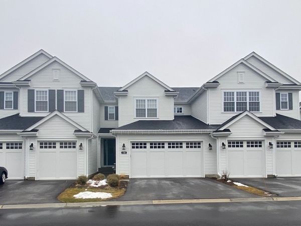 738 Derby Lane , Barrington, IL 60010