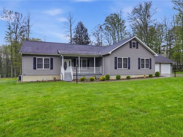 197 Smugglers Rd, Dubois, PA 15801