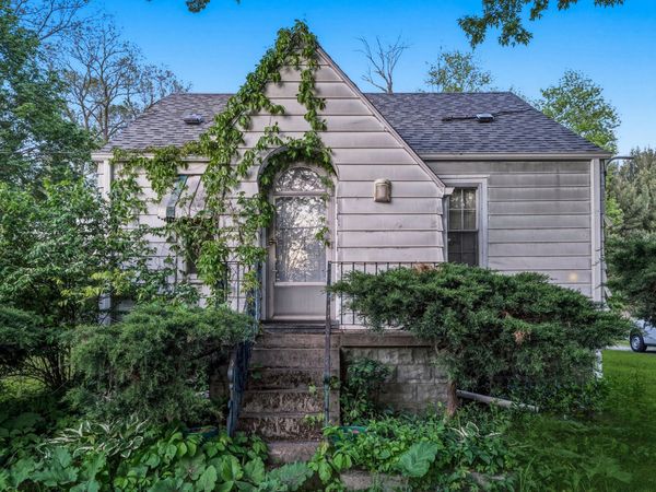 6275 Randolph Street , Hobart, IN 46342