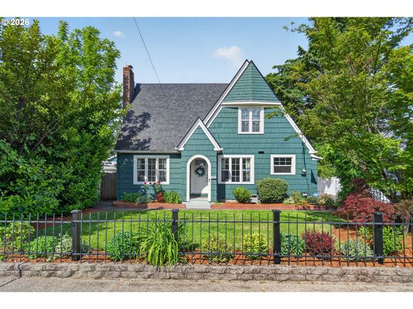 2241 SE 92ND AVE, Portland, OR 97216