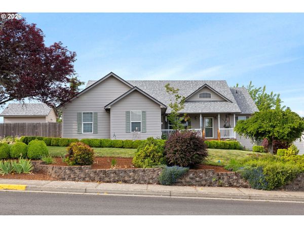 532 NW GAVIN DR, Dallas, OR 97338