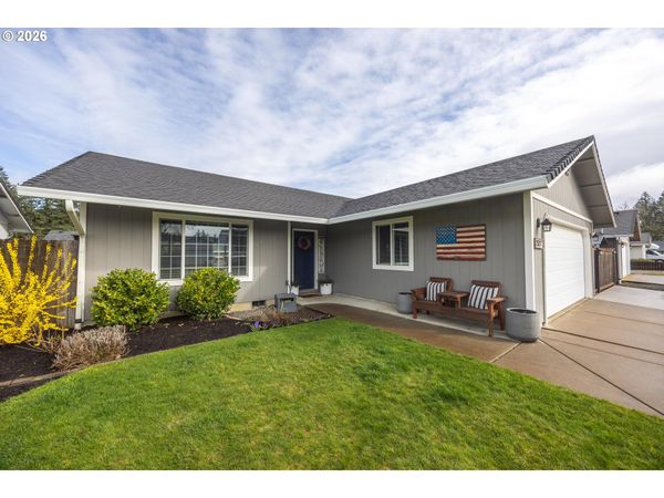 25217 TYRO AVE, Veneta, OR 97487