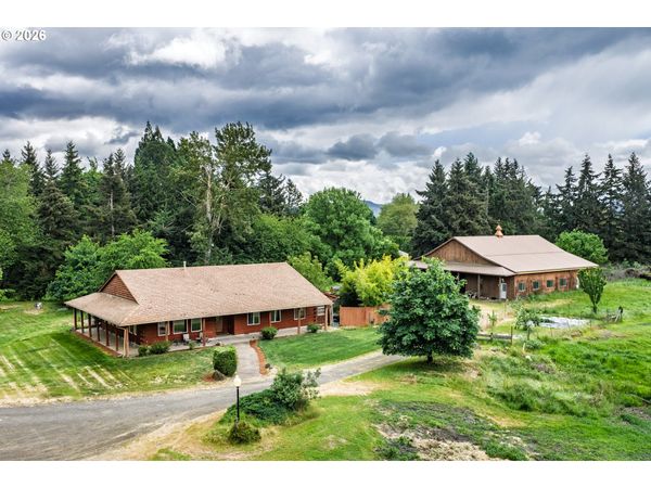 130 WASHBURN ST, Brownsville, OR 97327