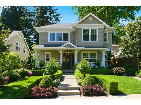 558 6TH ST, Lake Oswego, OR 97034
