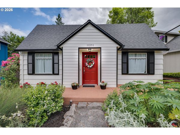 11251 SW CAPITOL HWY, Portland, OR 97219