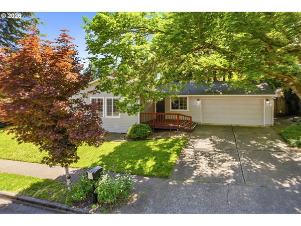 8416 SW IROQUOIS DR, Tualatin, OR 97062