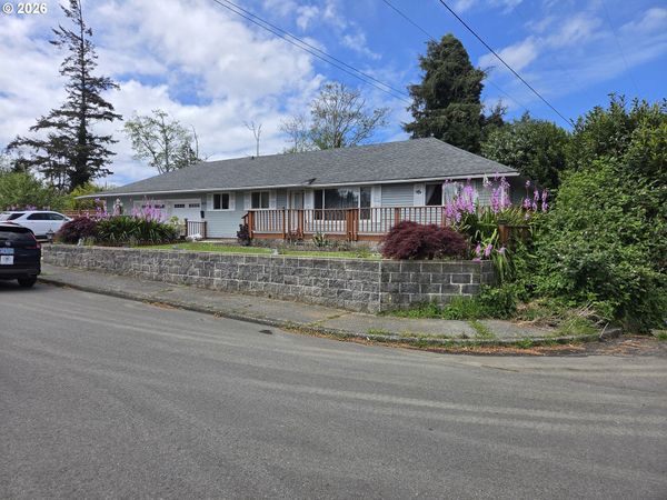 3330 CHESTER ST, North Bend, OR 97459