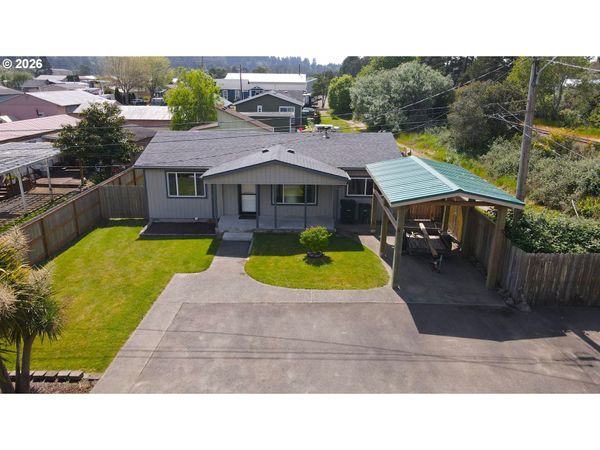 197 N 13TH ST, Lakeside, OR 97449