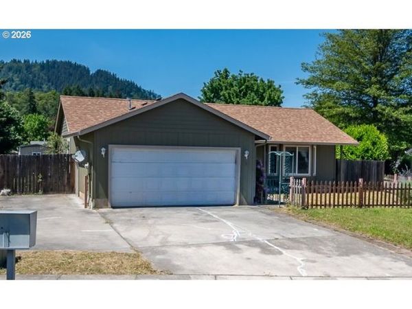 162 SE WILDWOOD WAY, Myrtle Creek, OR 97457