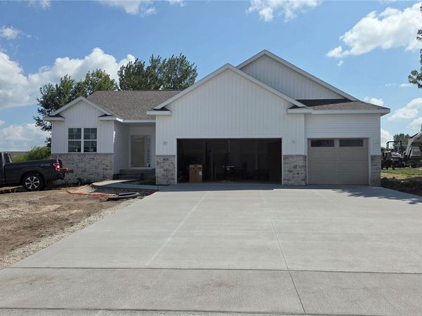 6531 Winslow Road, Marion, IA 52302