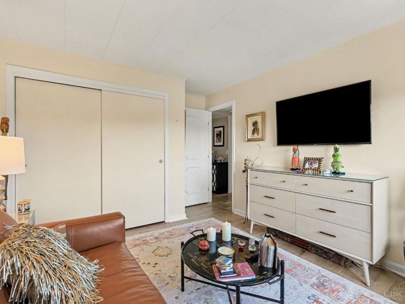 880 Rue De La Paix, Unit T24, Cincinnati, OH 45220 Photo 20