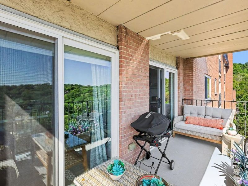 880 Rue De La Paix, Unit T24, Cincinnati, OH 45220 Photo 24