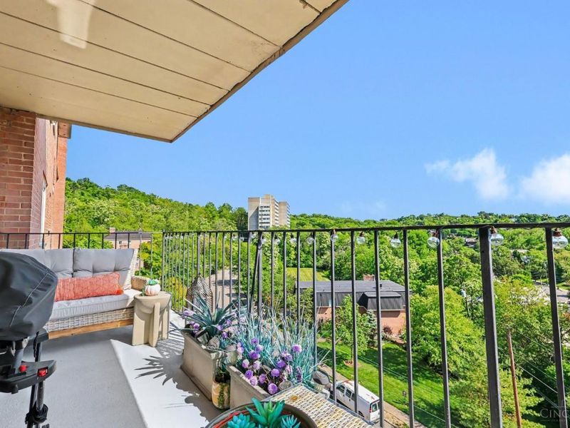 880 Rue De La Paix, Unit T24, Cincinnati, OH 45220 Photo 25