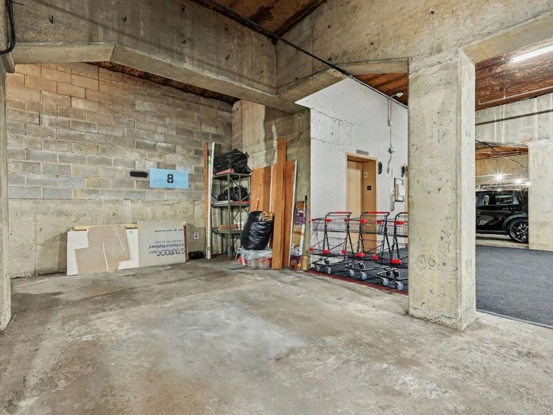 880 Rue De La Paix, Unit T24, Cincinnati, OH 45220 Photo 28