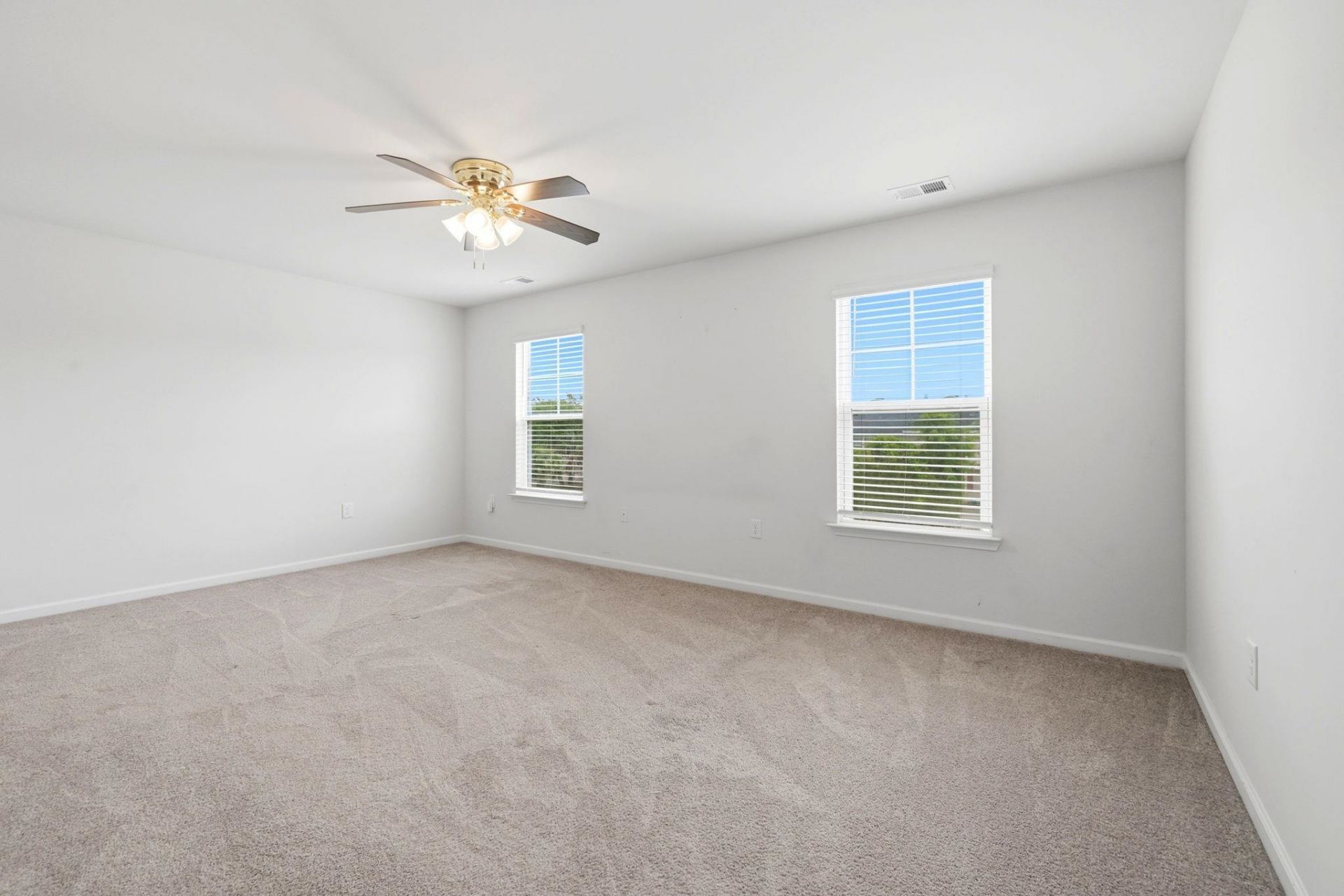 6619 Colonial Dr. Photo 15