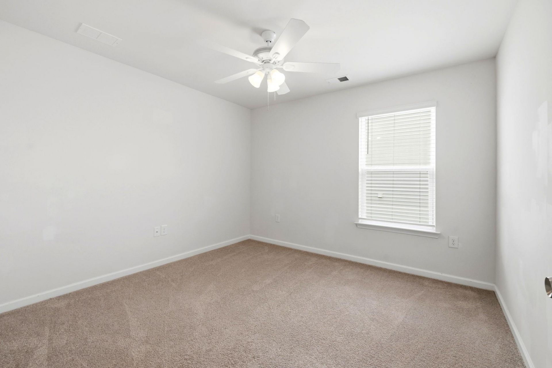 6619 Colonial Dr. Photo 25