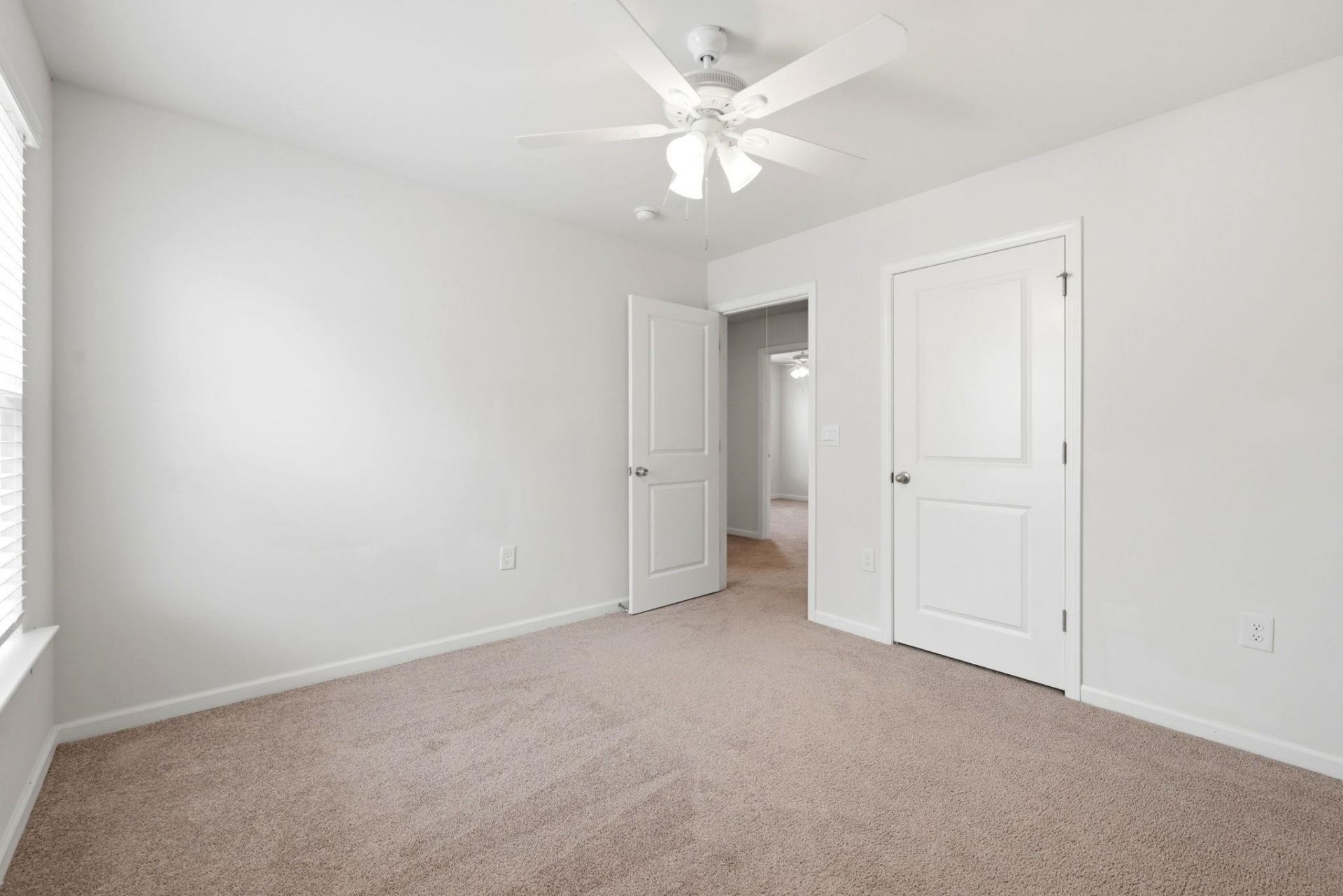 6619 Colonial Dr. Photo 26