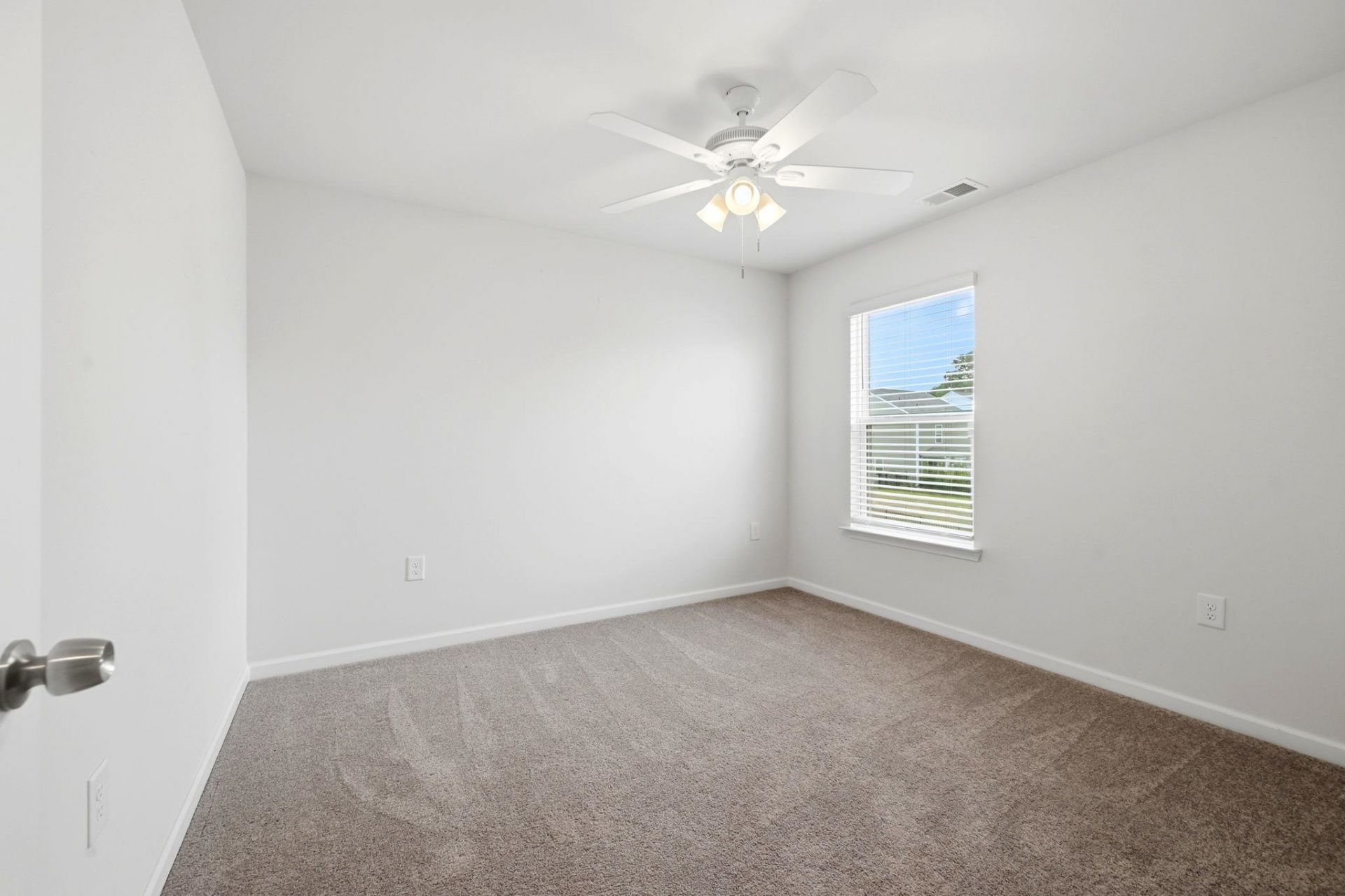 6619 Colonial Dr. Photo 29