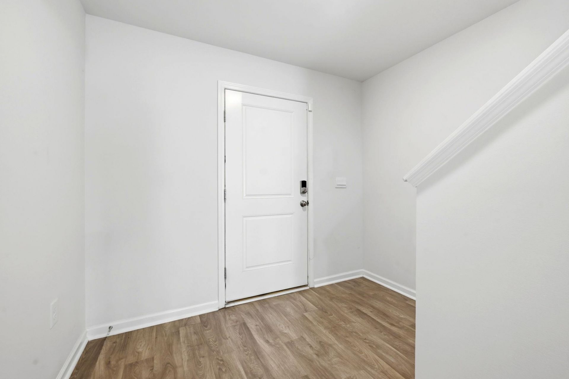 6619 Colonial Dr. Photo 4