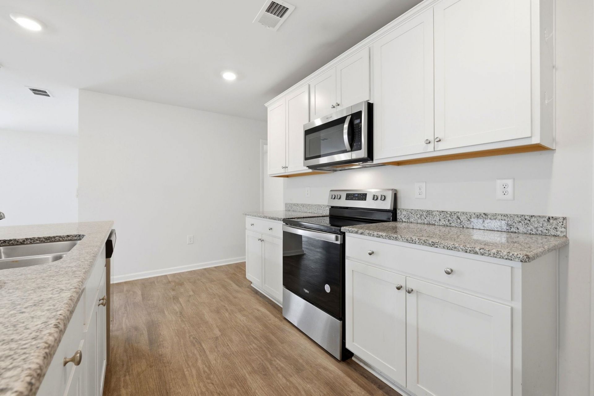 6619 Colonial Dr. Photo 9
