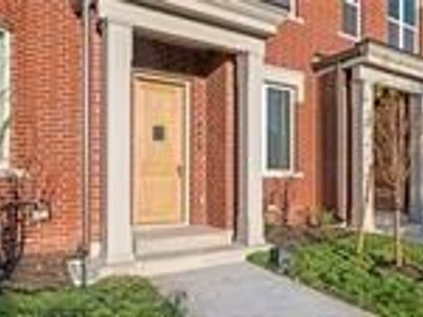 447 SW Longview Boulevard, Lee's Summit, MO 64081