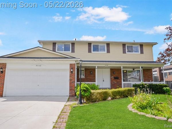4048 Augustine Drive, Sterling Heights, MI 48310