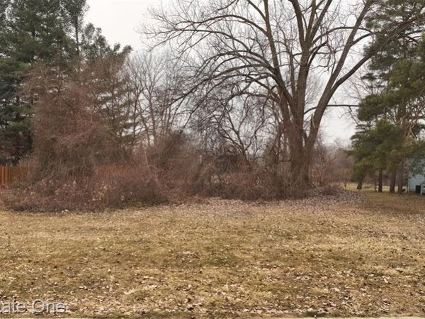 3303 Sun Valley Drive Drive, Bridgeport Twp, MI 48601