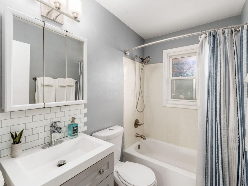 2925 Ashby Road, Columbus, OH 43209 Photo 23