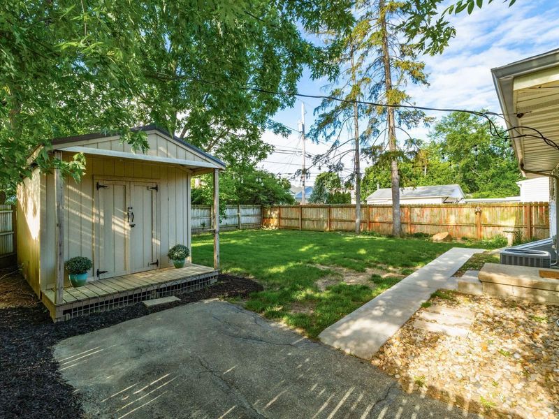 2925 Ashby Road, Columbus, OH 43209 Photo 30