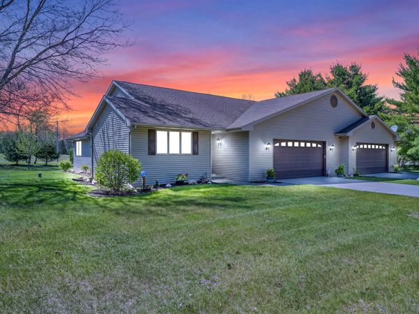 N483 20th Rd, Marion, WI 54960