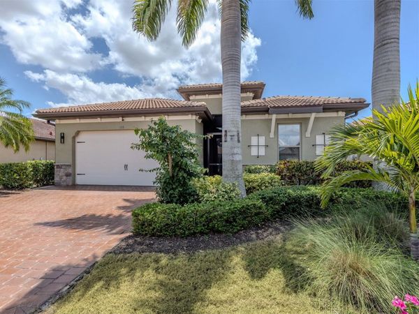 195 MARAVIYA BOULEVARD , NOKOMIS, FL 34275