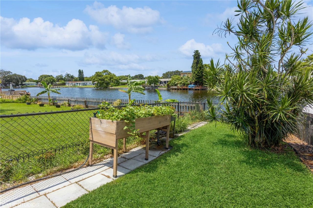 4145 Star Island Drive, Holiday, FL 34691 Photo