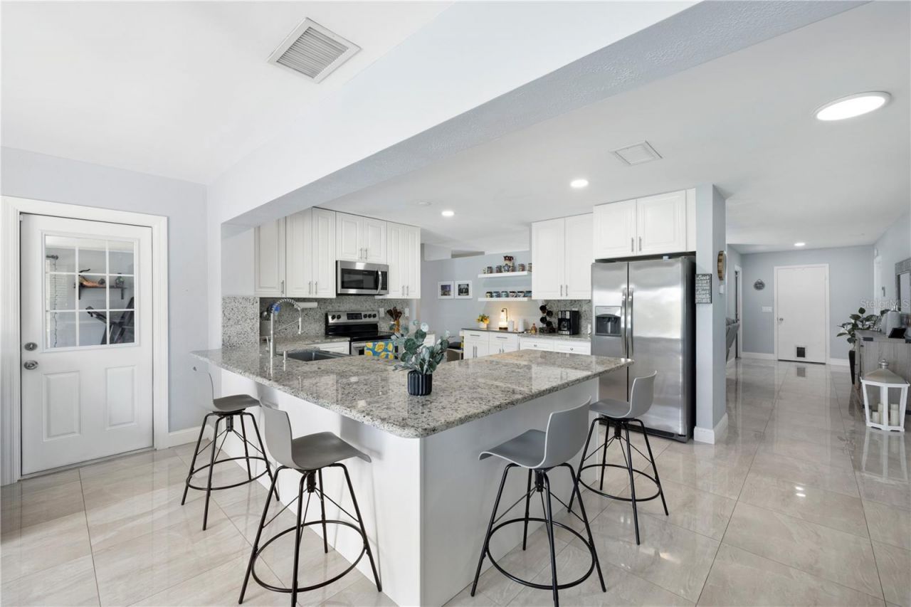 1930 74th Avenue N, Saint Petersburg, FL 33702 Photo
