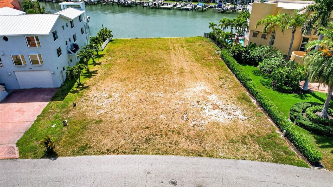 1 1st Avenue S, Tierra Verde, FL 33715 Photo