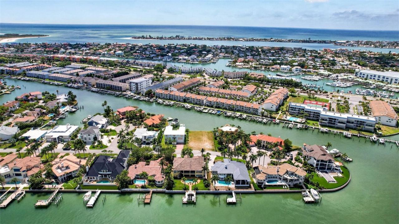 1 1st Avenue S, Tierra Verde, FL 33715 Photo