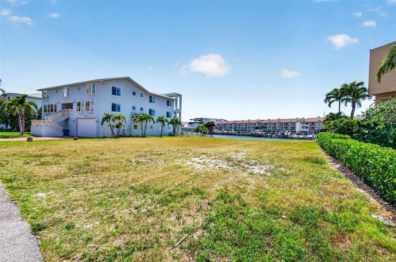 1 1st Avenue S, Tierra Verde, FL 33715 Photo