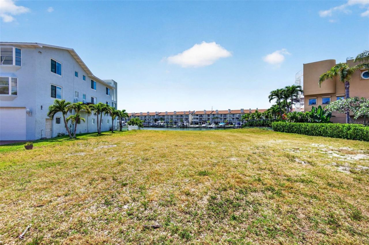 1 1st Avenue S, Tierra Verde, FL 33715 Photo