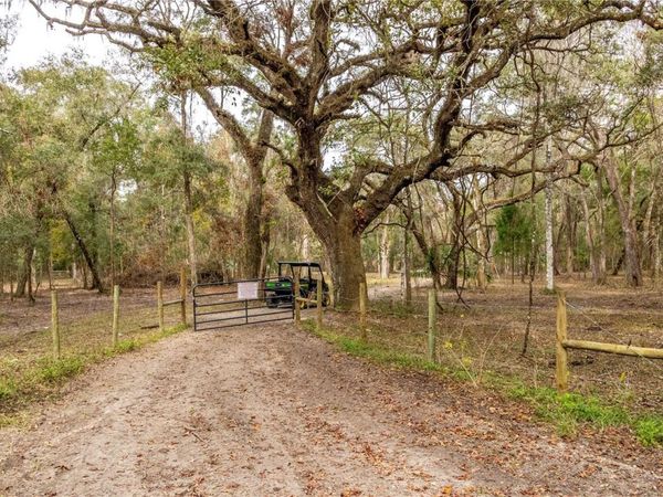 24091 RICHBARN ROAD , BROOKSVILLE, FL 34601