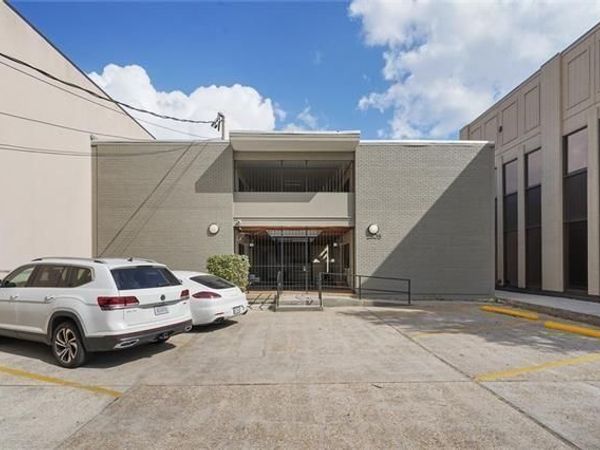 2305 N HULLEN Street , Metairie, LA 70001