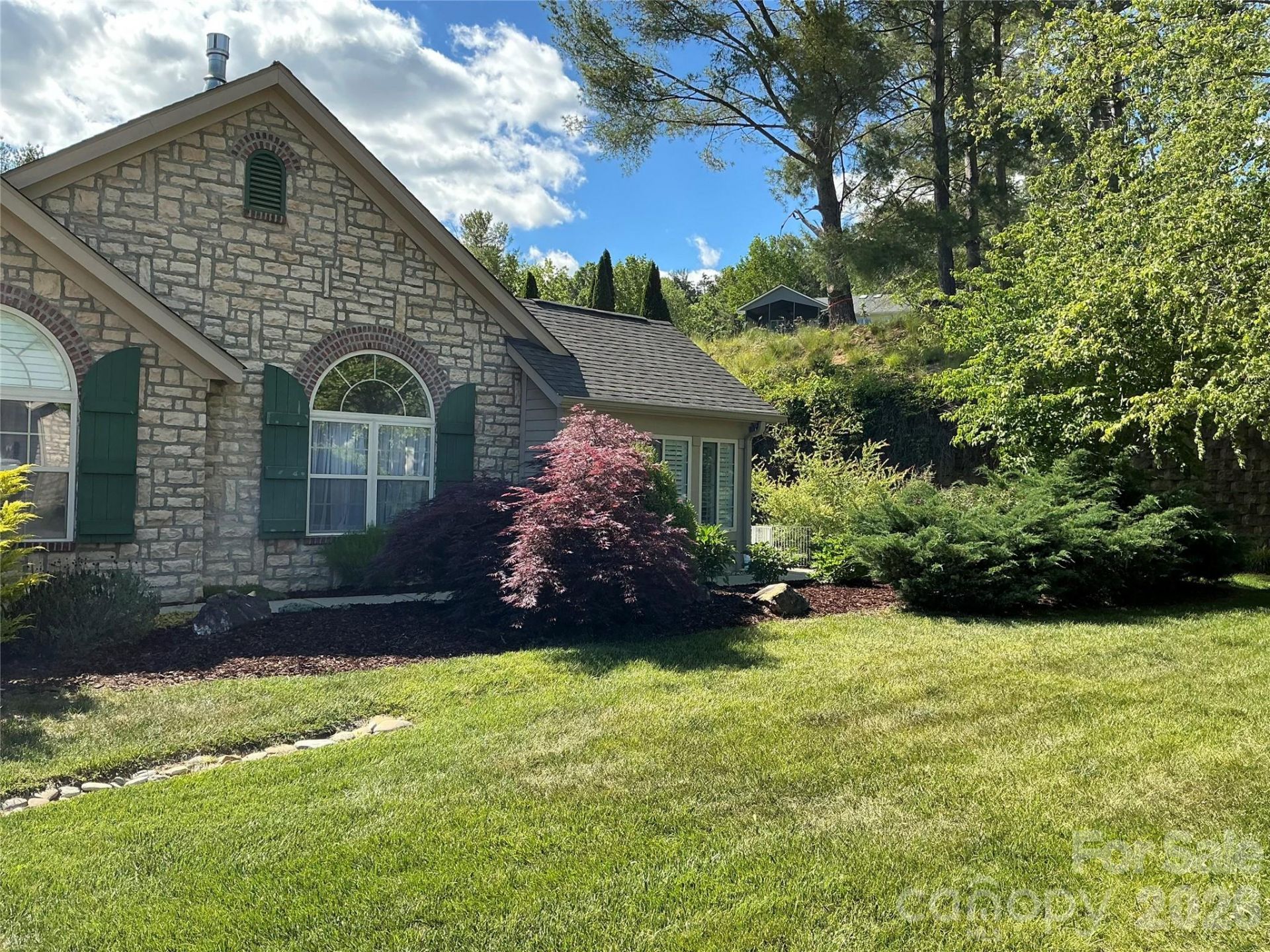 60 Mountain Meadow Circle, Unit E2, Weaverville, NC 28787 Main Photo
