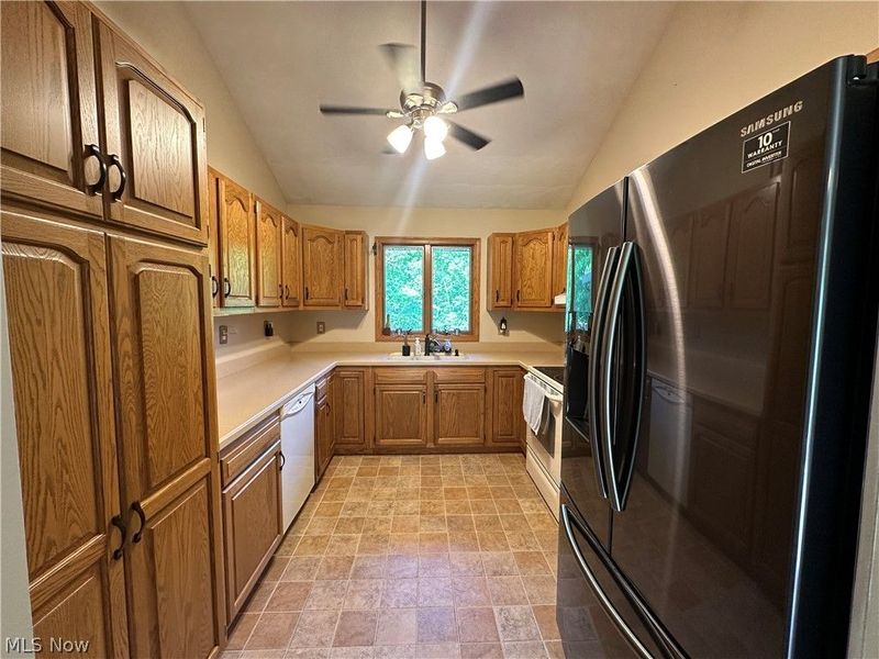 5540 Dillon Hills Drive, Nashport, OH 43830 Photo 11