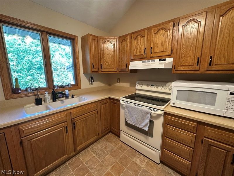 5540 Dillon Hills Drive, Nashport, OH 43830 Photo 12