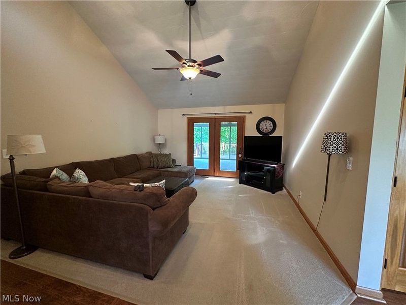 5540 Dillon Hills Drive, Nashport, OH 43830 Photo 16