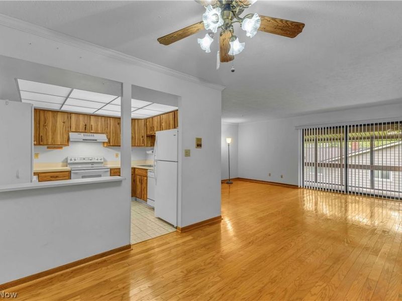 22954 Maple Ridge Road , Unit 202B, North Olmsted, OH 44070 Photo 12
